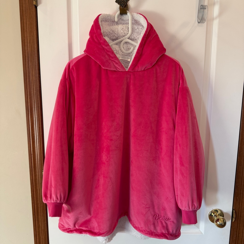 New! Hot Pink Youth Wearable Blanket W/ Soft White Sherpa Interior